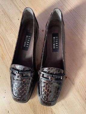 Stuart Weitzman Brown Snakeskin Bit Loafers-Excellent Condition size 7